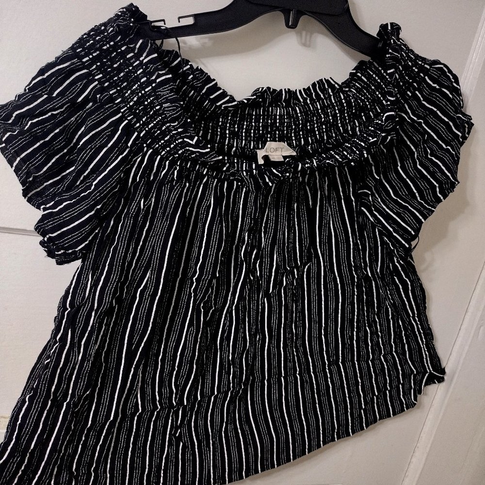 LOFT BLACK TOP